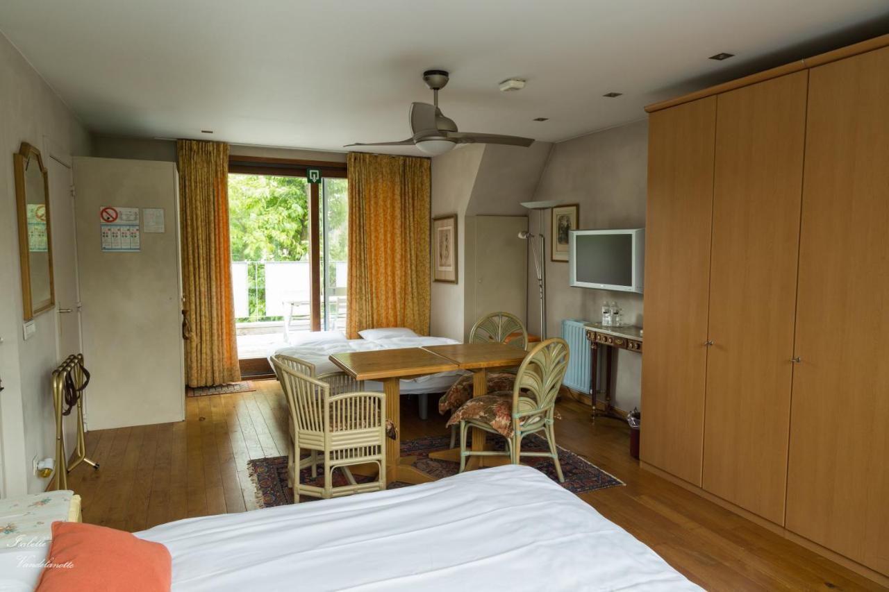 Le Coquin Bed & Breakfast 3*