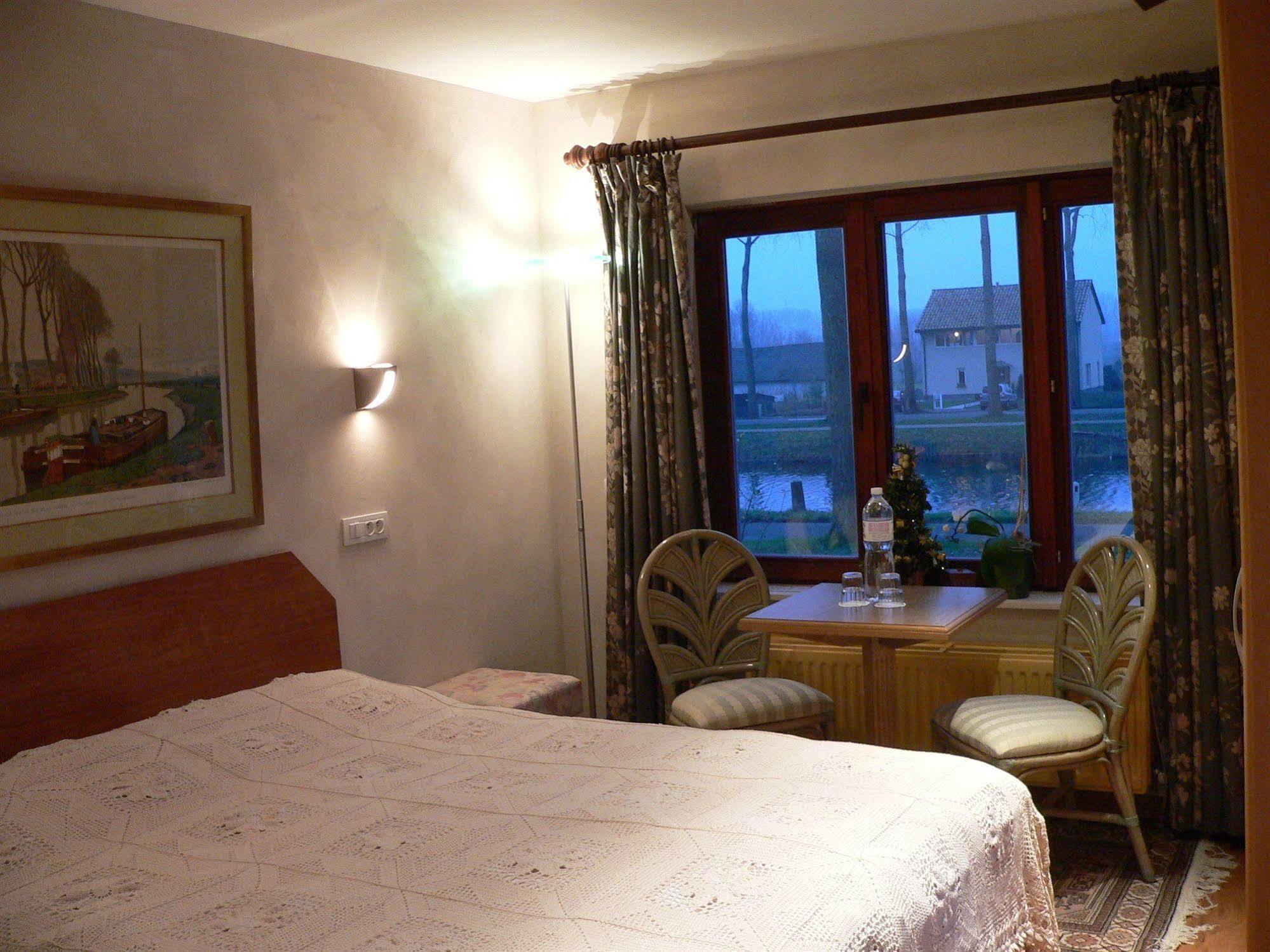 Le Coquin Bed & Breakfast
